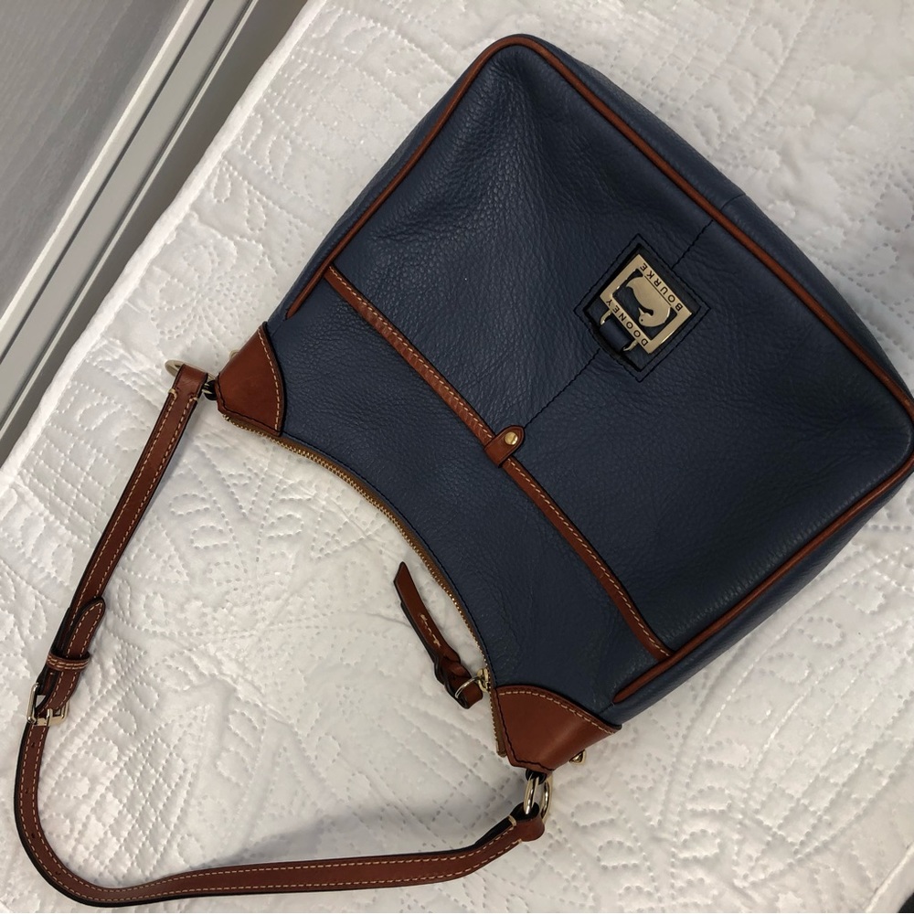 Dooney and Bourke leather shoulder bag, blue, EUC - Picture 10 of 12